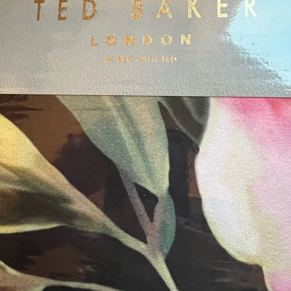 Ted Baker Pink and Green Duvet Cover Set